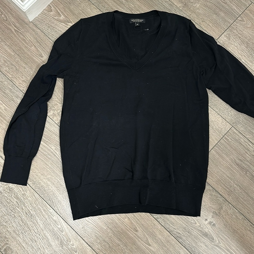 Banana Republic black vneck sweater stretch cotton medium